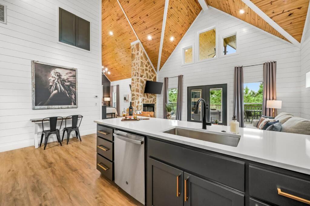 Double Arrow Cabin Broken Bow Exterior foto